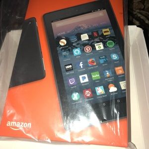 Amazon Fire with Alexa. 8gb